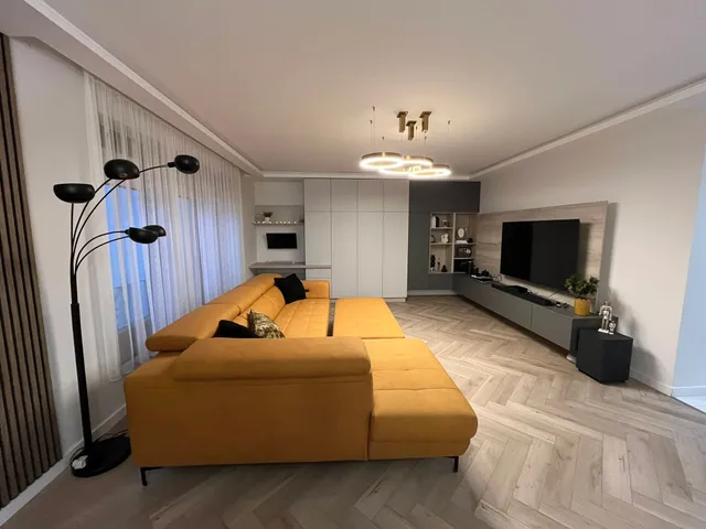 Eladó lakás Kecskemét, Belváros 107 nm