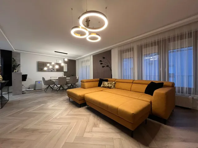 Eladó lakás Kecskemét, Belváros 107 nm