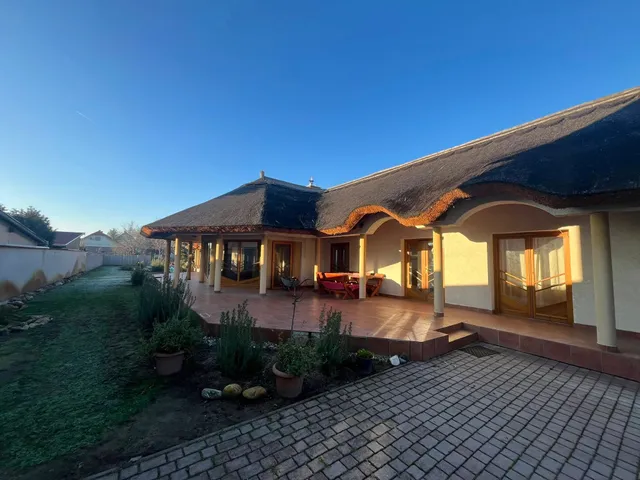 Eladó ház Kecskemét, Hetényegyháza 160 nm