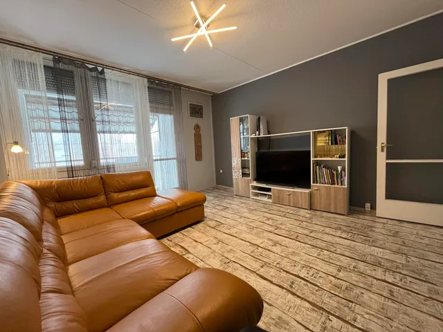 Eladó lakás Kecskemét, Széchenyiváros 62 nm