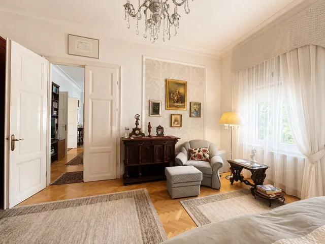Eladó lakás Kecskemét, Belváros 122 nm