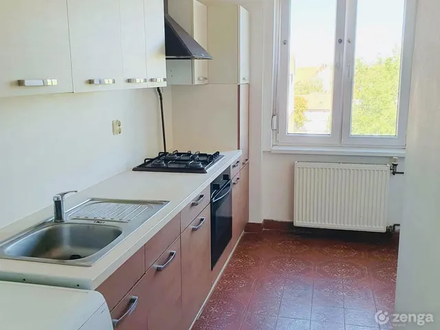 Eladó lakás Tárkány 62 nm