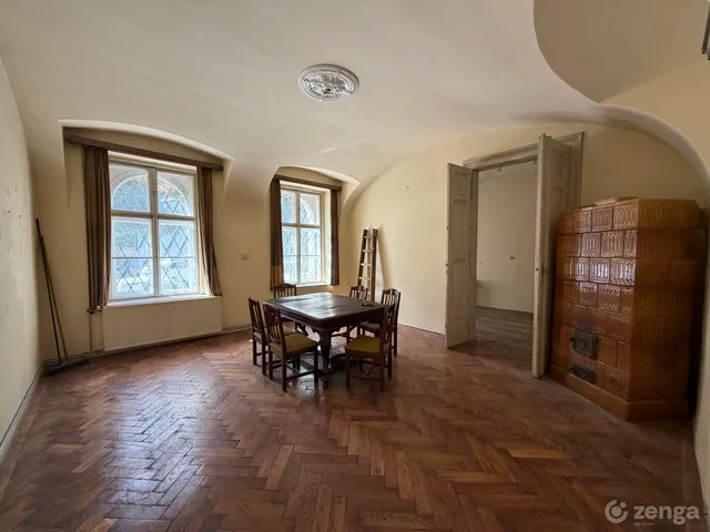 Eladó lakás Budapest I. kerület 65 nm