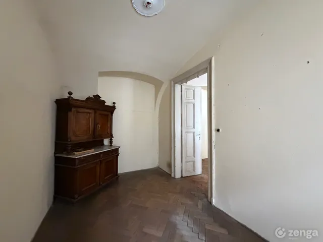 Eladó lakás Budapest I. kerület 65 nm