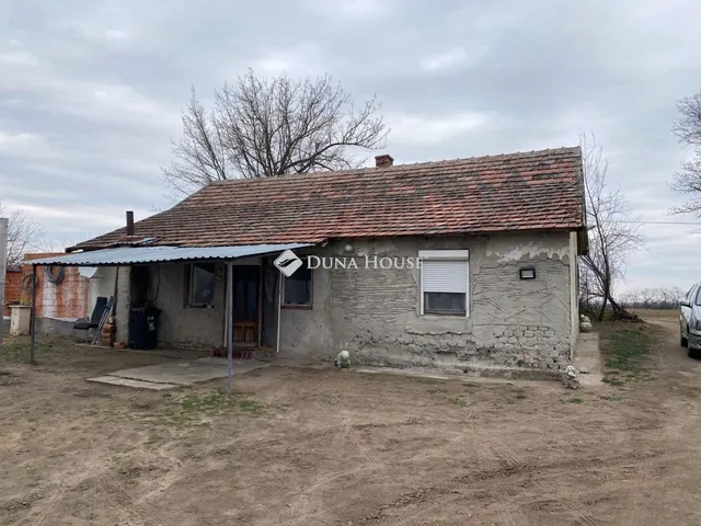 Eladó mezőgazdasági ingatlan Kunszállás, Nincs utca 61 nm
