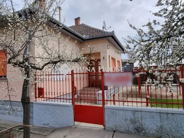 Eladó ház Tiszasas 120 nm