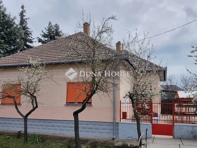 Eladó ház Tiszasas 120 nm