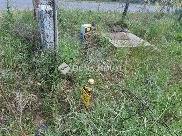 Eladó telek Helvécia 2000 nm