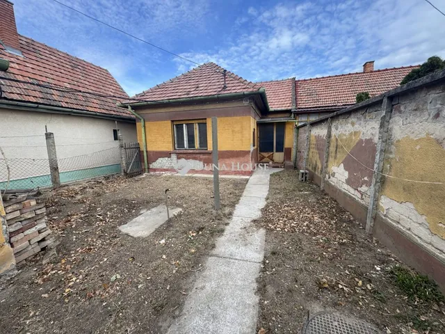 Eladó ház Kecskemét, Vacsi-hegy 62 nm