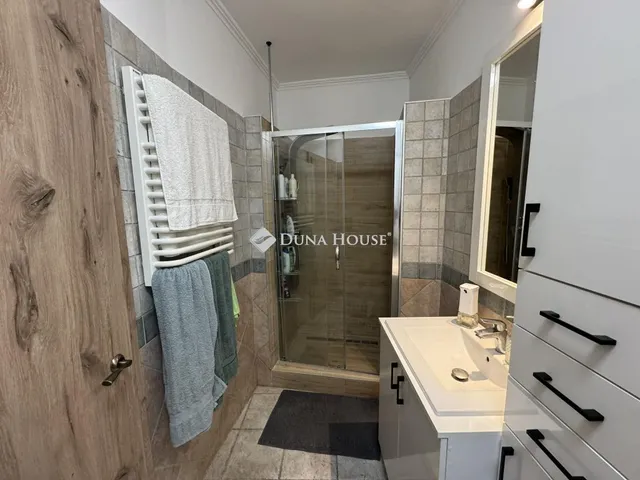 Eladó lakás Kecskemét, Erkel Ferenc utca 58 nm