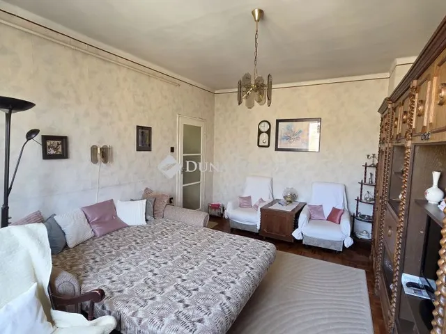 Eladó lakás Kecskemét, Rávágy tér 56 nm