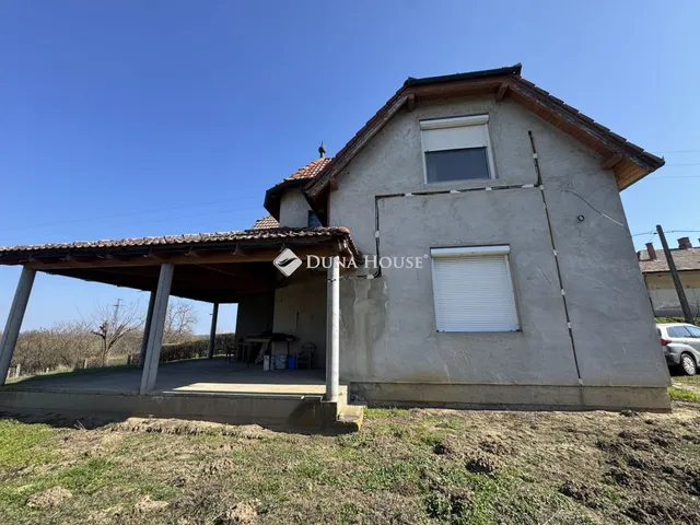 Eladó ház Cibakháza 110 nm
