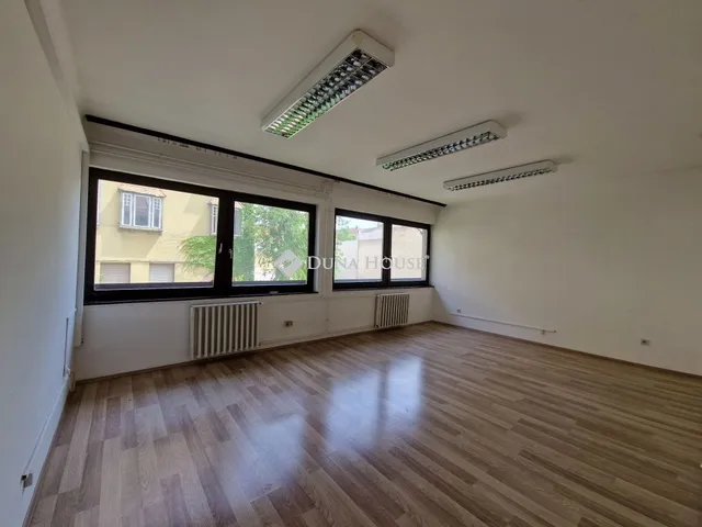 Kiadó lakás Kecskemét 430 nm