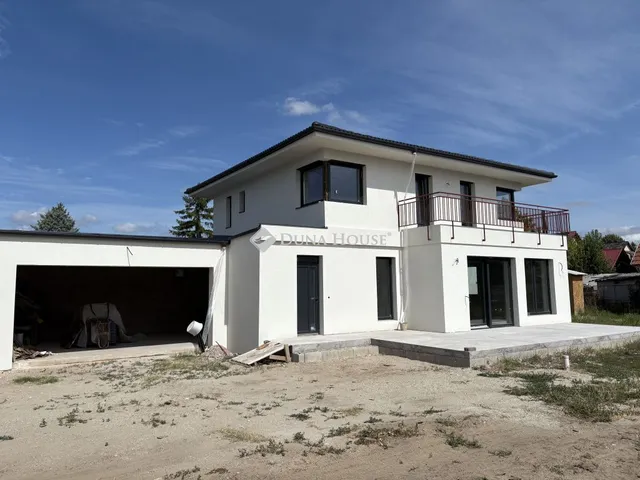 Eladó ház Kecskemét 195 nm