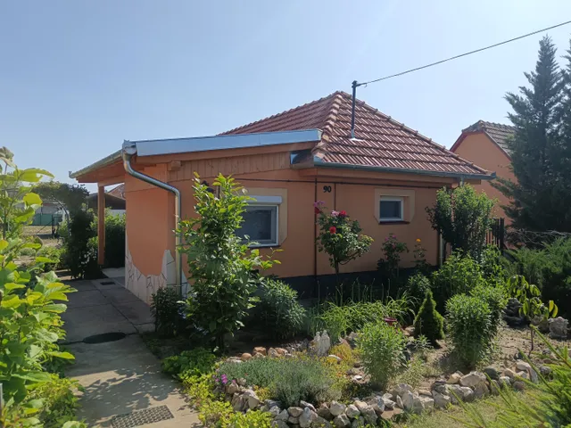 Eladó ház Kecskemét 46 nm
