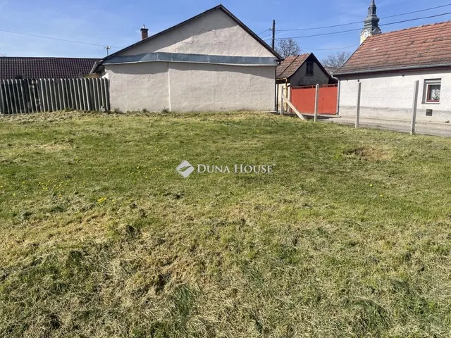 Eladó telek Izsák 577 nm