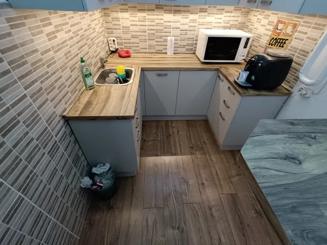 Kiadó kereskedelmi és ipari ingatlan Kecskemét 160 nm