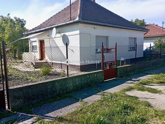 Eladó ház Kunszentmiklós 68 nm