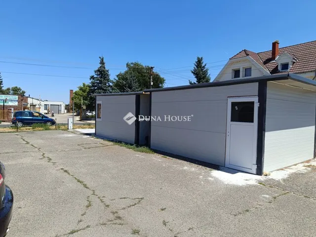Eladó telek Kecskemét 360 nm