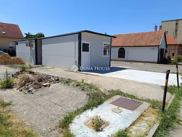 Eladó telek Kecskemét 360 nm