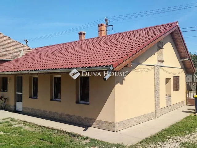 Eladó ház Kunszentmiklós 70 nm