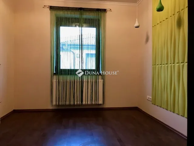 Kiadó ház Kecskemét 100 nm