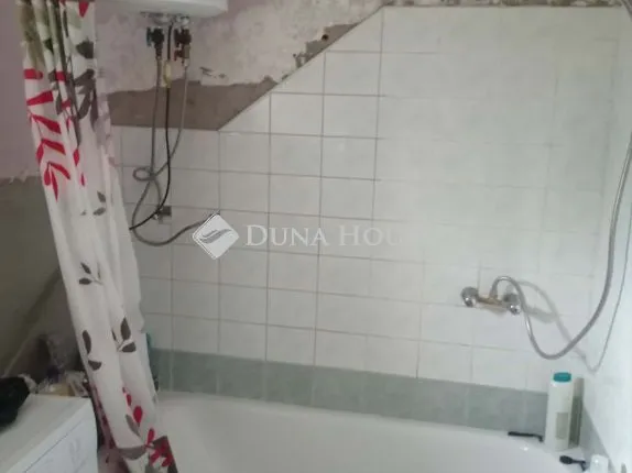 Eladó ház Soltszentimre, Virágos utca 90 nm