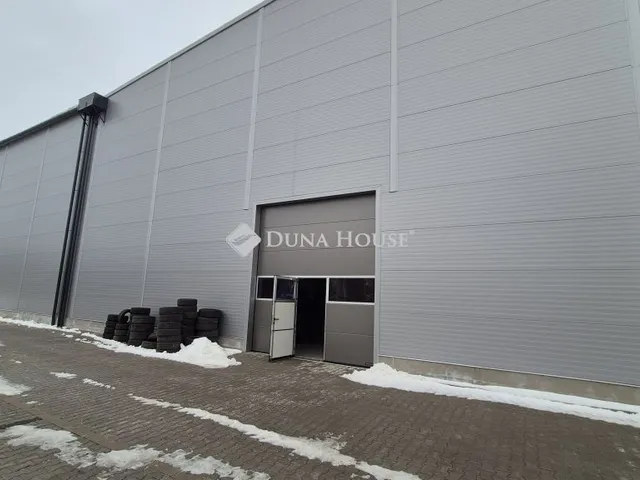 Kiadó kereskedelmi és ipari ingatlan Kecskemét 490 nm