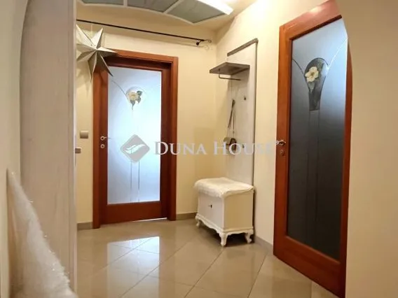 Eladó ház Jakabszállás 180 nm