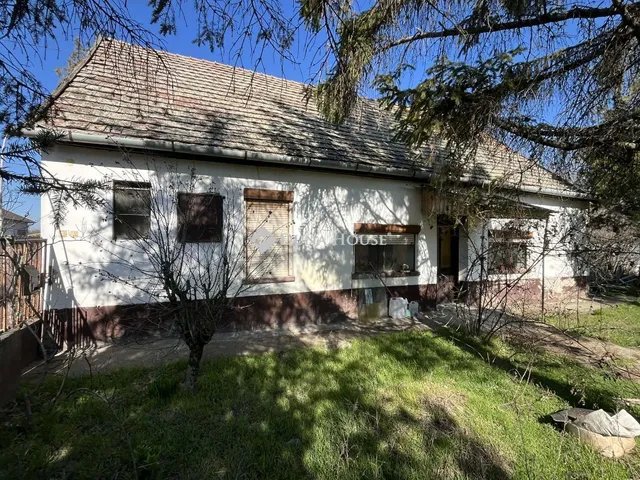 Eladó mezőgazdasági ingatlan Kerekegyháza, Repülő dűlő 110 nm