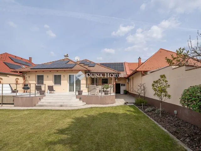 Eladó ház Kecskemét 269 nm