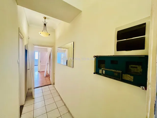 Eladó kereskedelmi és ipari ingatlan Budapest VII. kerület, Károly körút 48 nm