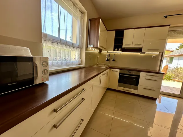 Eladó ház Kecskemét, Petőfiváros 104 nm