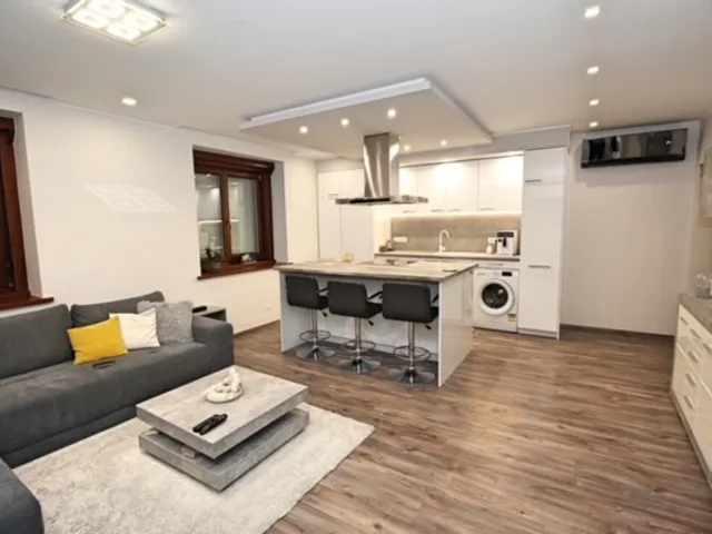 Eladó lakás Kecskemét, Belváros 63 nm