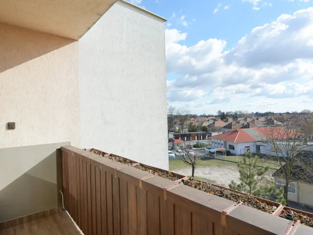 Eladó lakás Kecskemét, Műkertváros 60 nm