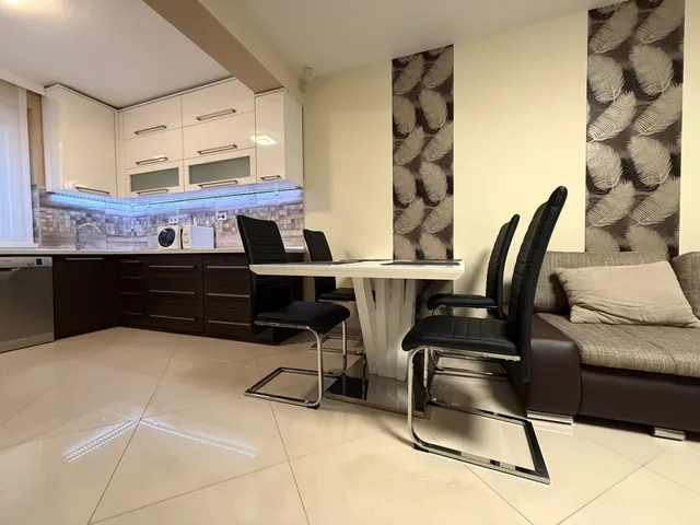 Eladó ház Kecskemét, Belváros 81 nm