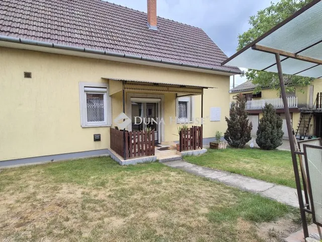 Eladó ház Lajosmizse 88 nm