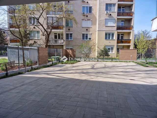 Eladó garázs Szeged 1 nm