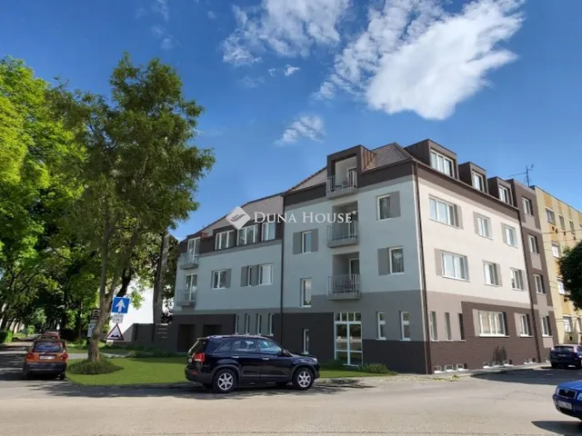 Eladó lakás Kecskemét 129 nm