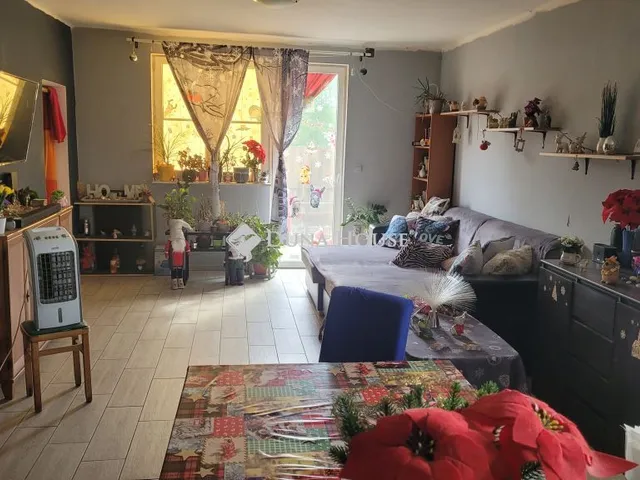 Eladó ház Táborfalva 88 nm