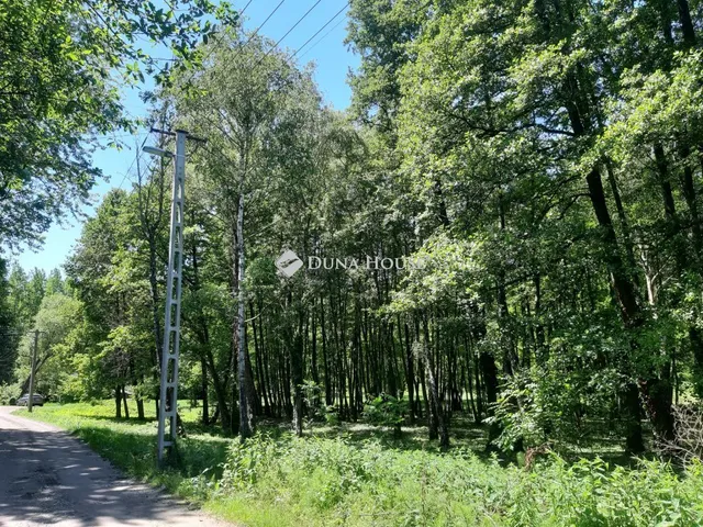 Eladó telek Kaposvár 11085 nm