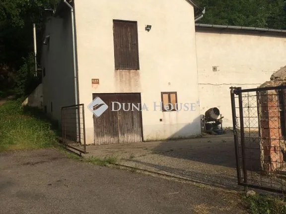 Eladó telek Keszü, Petőfi utca 2480 nm