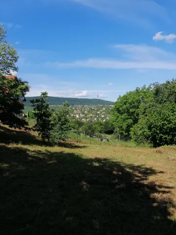 Eladó telek Pécs, Meredek dűlő 2584 nm