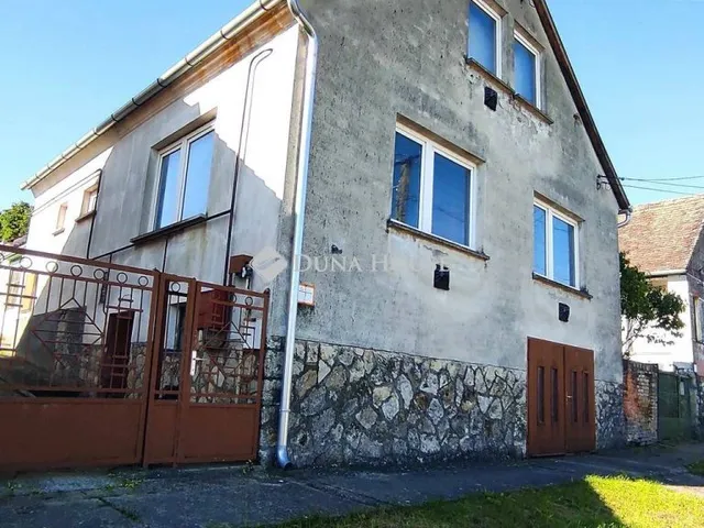 Eladó ház Somberek, Petőfi Sándor utca 146 nm