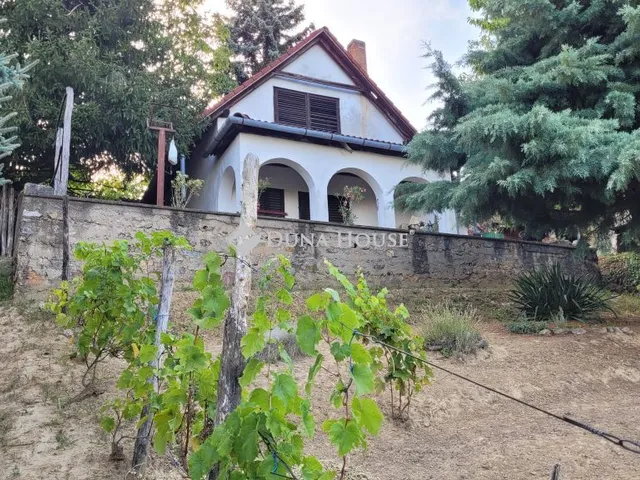 Eladó telek Keszü 2520 nm