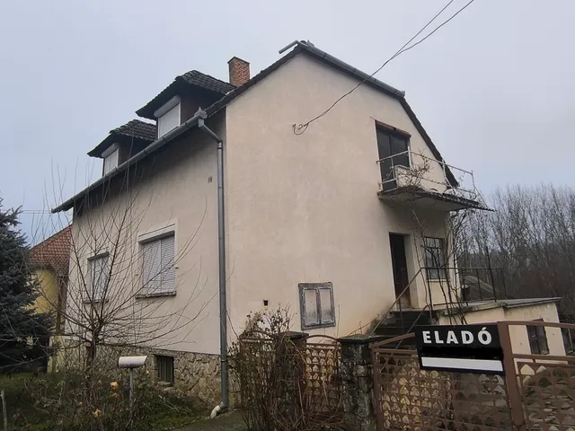 Eladó ház Bár 303 nm