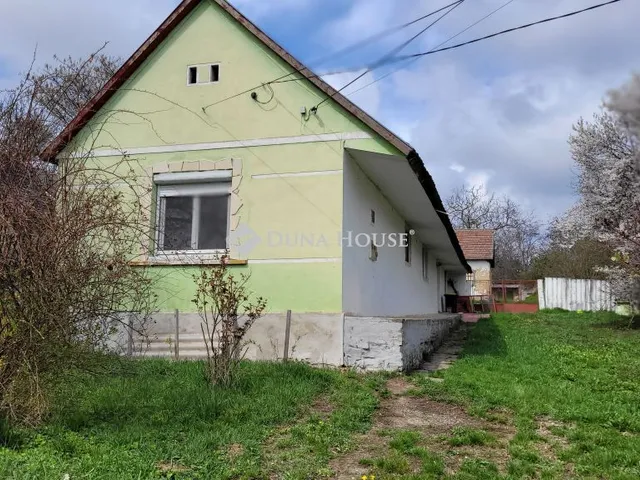 Eladó ház Lánycsók 77 nm
