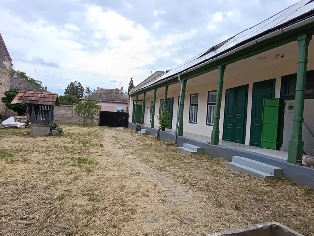 Eladó ház Bátaszék 113 nm