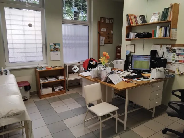 Eladó kereskedelmi és ipari ingatlan Pécs 62 nm