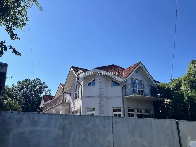 Eladó ház Pécs, Komlói út 720 nm